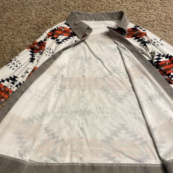 Aztec cardigan - Picture 2 of 3